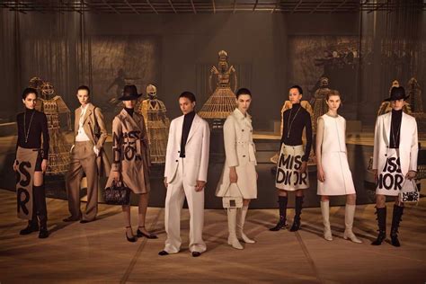 nuova collezione èprimaverile dior